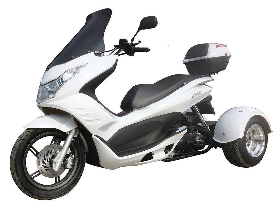 Q6 50cc Trike, Automatic Shifting, Full Wind Screen, Locking Trunk – White - Image 2